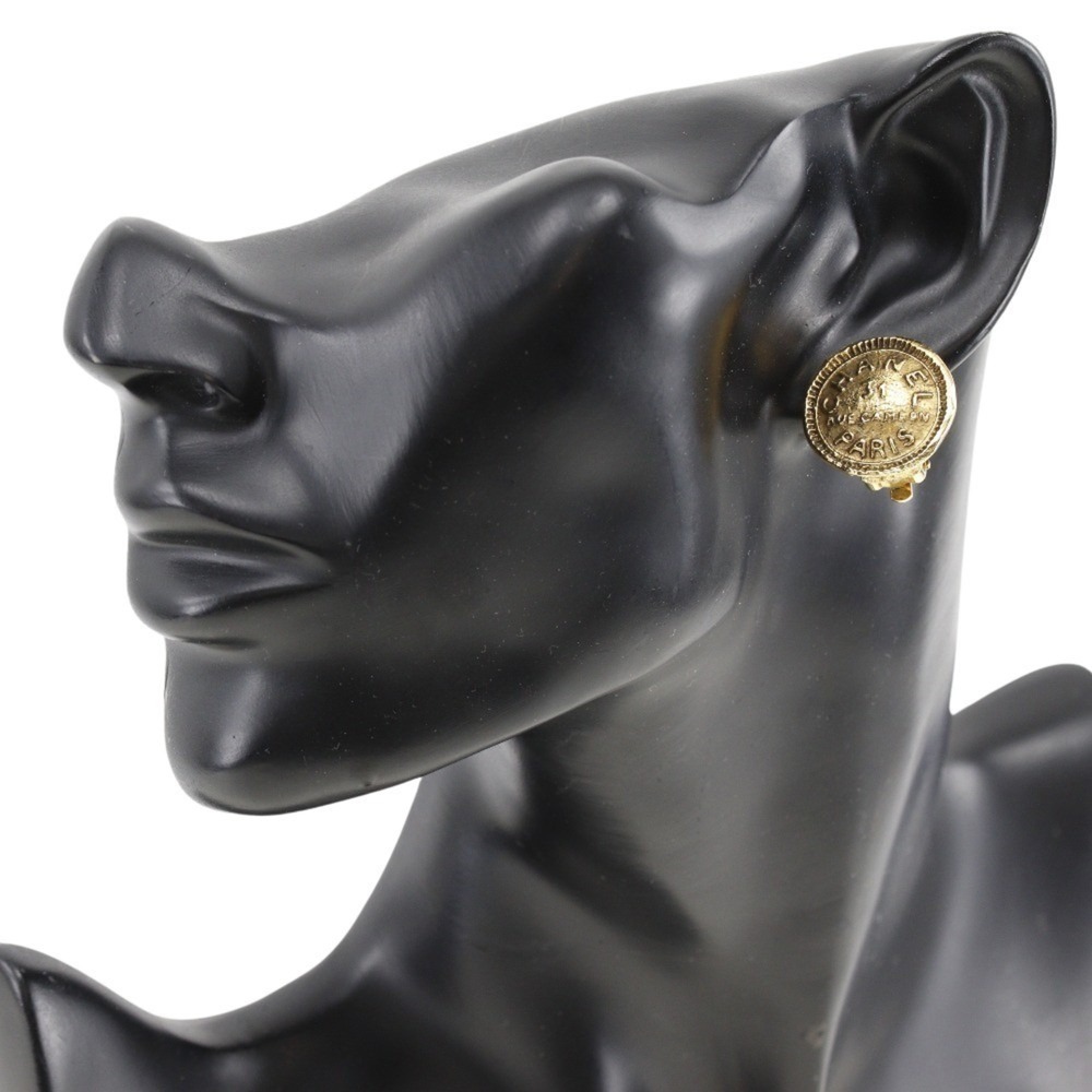 CHANEL Vintage Gold Earrings - Picture 2 of 9
